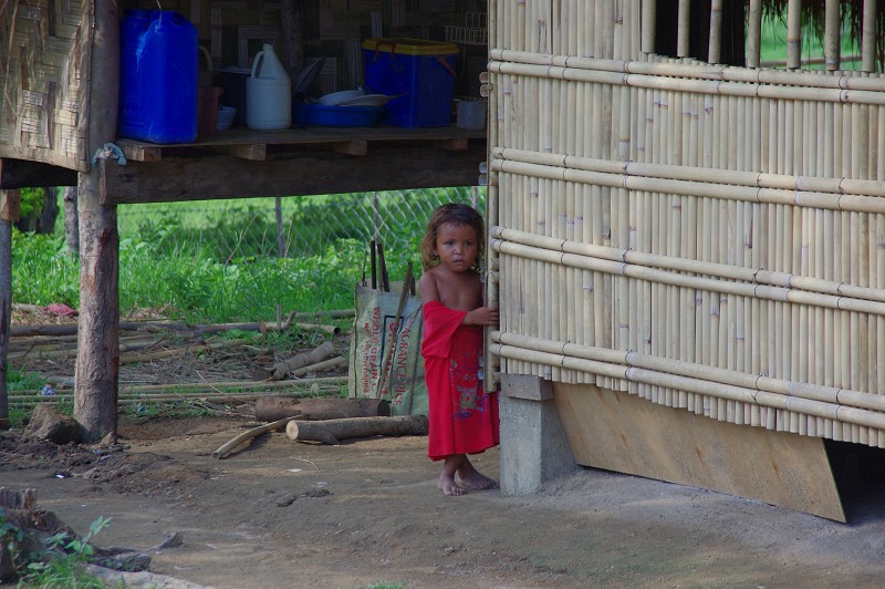 Donation_Aeta_Zambales_06_2011_084