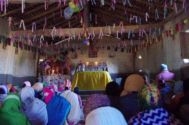 16_Morning_mass_in_Bishumpur_Dec25_02