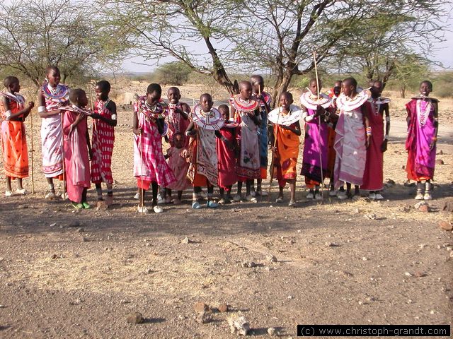 group of Maasai girls