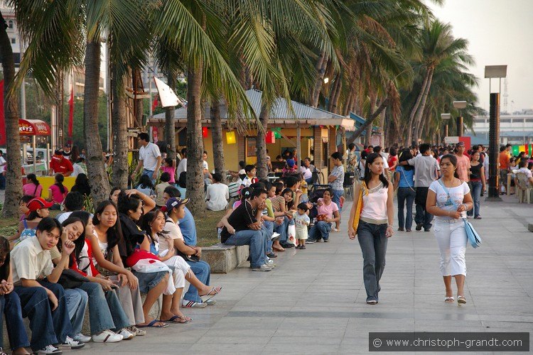 04_Baywalk_Malate_07b