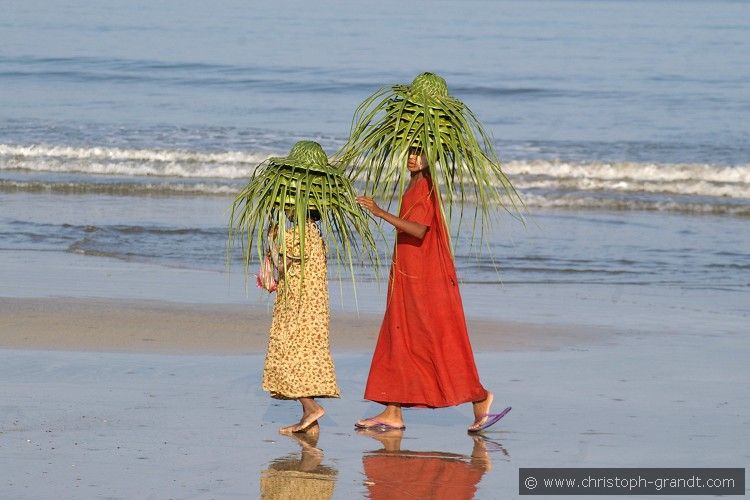 3_Chaungtha-Beach_04