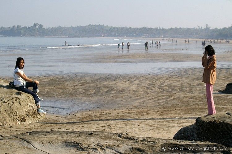 3_Chaungtha-Beach_08