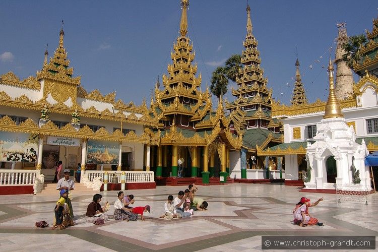 8_Shwedagon_(Yangon)_15