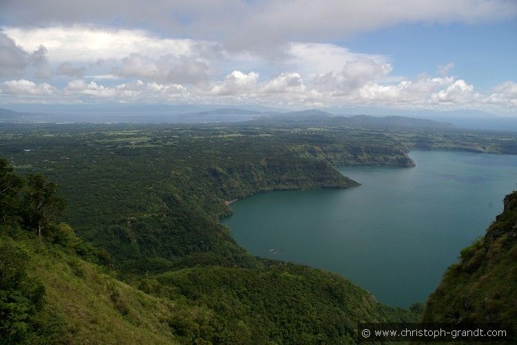 09_Lake_Taal_20